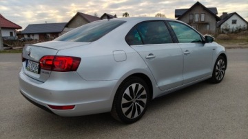 Volkswagen Jetta VI Sedan Facelifting 1.4 TSI 150KM 2014 Volkswagen Jetta VW Jetta 1.4 TSI 150KM Hybryda Zarejestrowana 1.4, zdjęcie 2