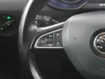 Skoda Octavia III Kombi Facelifting 2.0 TDI 150KM 2018 Skoda Octavia 2.0 TDI, Salon Polska, zdjęcie 16