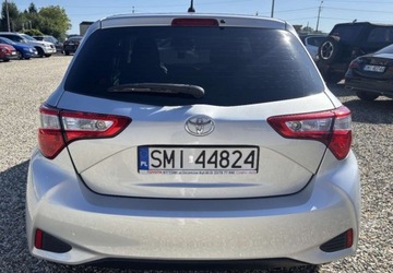Toyota Yaris III Hatchback 5d Facelifting 2017 1.0 VVT-i 69KM 2018 Toyota Yaris Samochod z gwarancja Benzyna 69KM, zdjęcie 4