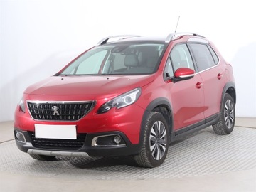 Peugeot 2008 I SUV Facelifting 1.2 PureTech 110KM 2016 Peugeot 2008 1.2 PureTech, Salon Polska, zdjęcie 1