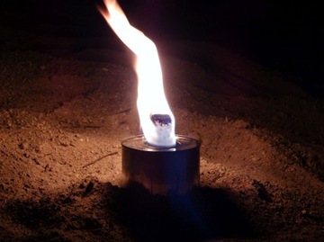 САДОВЫЙ ФАКЕЛ В БАНКЕ, ПАРАФИН НА 3 ЧАСА, БОЛЬШОЕ ПЛАМЯ