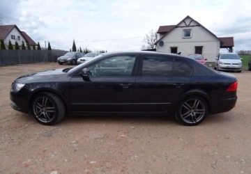 Skoda Superb II Sedan 1.6 TDI CR DPF 105KM 2013 Skoda Superb 1.6tdi,klima,alu,zarejestrowan 1.6 Diesel 105KM, zdjęcie 4