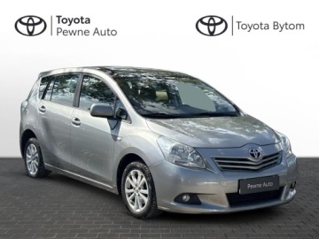 Toyota Verso Minivan 2.0 D-4D 126KM 2011 Toyota Verso 2.0 D-4D Premium 7os 2.0 D-4D Premium, zdjęcie 6