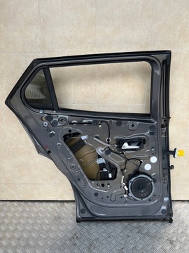 DVEŘE LEVÉ KOMPLETNÍ PEUGEOT 2008 II