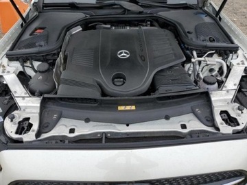 Mercedes Klasa E W213 2021 Mercedes-Benz Klasa E 2021r., E450 4MATIC, od ubezpieczalni 3.0 Benzyna, zdjęcie 10