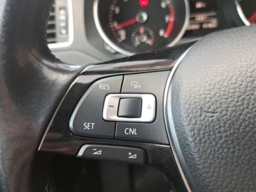 Volkswagen Jetta VI Sedan Facelifting 1.4 TSI 125KM 2017 Volkswagen Jetta Climatronic 2-strefowy Tempomat Czujniki parkowania Bluet, zdjęcie 19