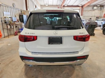 Mercedes GLB 2024 Mercedes-Benz GLB 250 4Matic 2024 2.0 Benzyna 221KM, zdjęcie 2