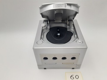 КОНСОЛЬ NINTENDO GAMECUBE DOL-001 PAL SILVER + ОРИГИНАЛЬНЫЕ АКСЕССУАРЫ