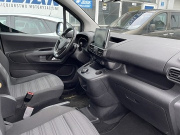 Opel Combo E Kombivan 1.5 Diesel 131KM 2020 Opel Combo Life Niepełnosprawnych inwalida PFRON, zdjęcie 27