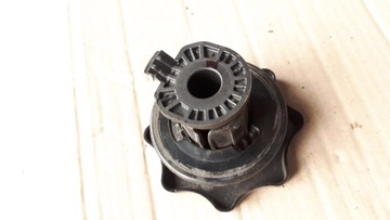 A4 B8 S4 РУЧКА КРЕПЛЕНИЯ ЗАДНЕГО КОЛЕСА 8K0803899