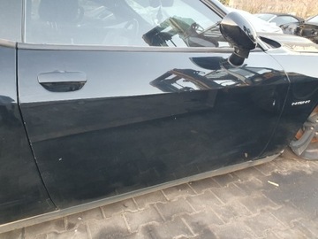 CHALLENGER FACELIFT 2015- DVEŘE PRAVÉ ORIGINÁLNÍ PX8 KOMPLETNÍ