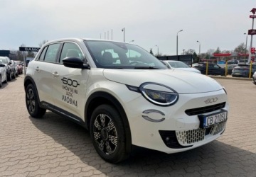 Fiat 2024 Fiat 600 Demo Gwarancja do 31.03.2027 1.2 Hybryda 145KM