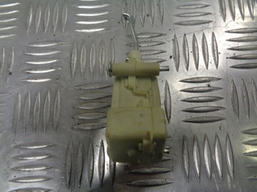 VZPĚRA/TLAKOVAČ KRYT PALIVA SEAT LEON I 1M6862159