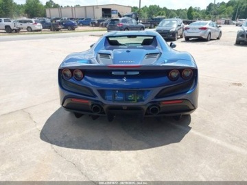 Ferrari 2022 Ferrari F8 Spider 2022, od ubezpieczalni 3.9 Benzyna 710KM, zdjęcie 5