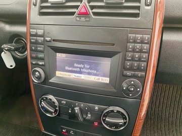 Mercedes Klasa A W169 Coupe 1.7 180 116KM 2009 Mercedes-Benz Klasa A A-Klasse A 180 Elegance Automat 1.7 Benzyna 116KM, zdjęcie 17