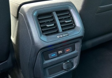 Volkswagen Tiguan II SUV 1.5 TSI EVO 150KM 2020 Volkswagen Tiguan Life, ACC, 3 strefowa klimatyzacja, Bezwypadkowy, Salon, zdjęcie 34