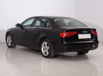 Audi A4 B8 Limousine Facelifting 2.0 TDI 177KM 2012 Audi A4 2.0 TDI, 174 KM, Automat, Klima, zdjęcie 2