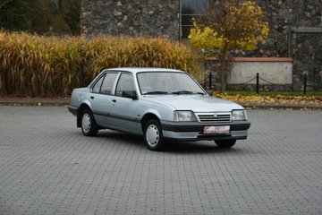 Opel Ascona C Sedan 1.6 N 75KM 1986 Opel Ascona SEDAN 1.6 BENZYNA 75KM 1986r. 138tkm, zdjęcie 6