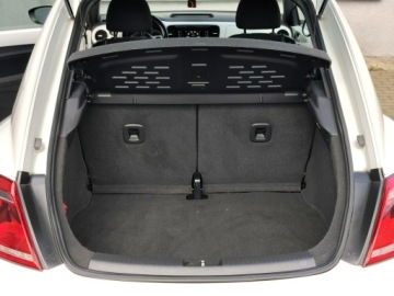 Volkswagen Beetle Hatchback 3d 1.6 TDI 105KM 2015 Volkswagen Beetle bezwypadkowy wyposażen, zdjęcie 30