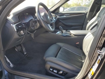 BMW Seria 5 G30-G31 2022 BMW Seria 5 540xi 2022 3.0 Benzyna 335KM, zdjęcie 7