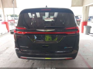 Chrysler Pacifica II 2023 Chrysler Pacifica Hybrid Touring L 2023 3.6l 3.6 Hybryda 260KM, zdjęcie 4