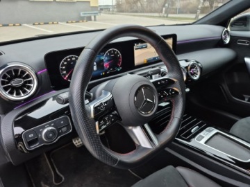 Mercedes Klasa A W177/V177 Hatchback Facelifting 2.0 220 190KM 2023 Mercedes-Benz A 220 4MATIC | pakiet AMG | Kamera |, zdjęcie 11