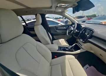 Volvo XC40 Crossover Facelifting 2.0 B5 250KM 2024 Volvo XC40 B5 Ultra Bright Theme, zdjęcie 9