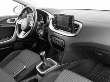 Kia Ceed III Kombi Facelifting 1.5 T-GDI 160KM 2022 Kia Cee'd GD4E164#1.5 T-GDI M 2 stref klima K.cof, zdjęcie 33