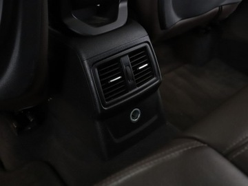 BMW X1 F48 Crossover xDrive20d 190KM 2016 BMW X1 4x4 automat full LED skóra navi panorama, zdjęcie 39