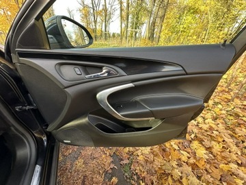 Opel Insignia I Sports Tourer Facelifting 2.0 CDTI BiTurbo ECOTEC 195KM 2014 Opel Insignia OPC COSMO Indyvidual 2.0 BiTurbo 195, zdjęcie 31
