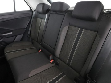 Volkswagen T-Roc I SUV 2.0 TDI 150KM 2018 Volkswagen T-Roc 4x4 DSG full LED panorama virtual, zdjęcie 16