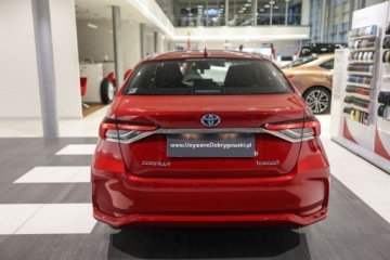 Toyota Corolla XII Sedan Facelifting 1.8 Hybrid 140KM 2023 Toyota Corolla 1.8 Hybrid Comfort 1.8 Hybryda 140KM, zdjęcie 2