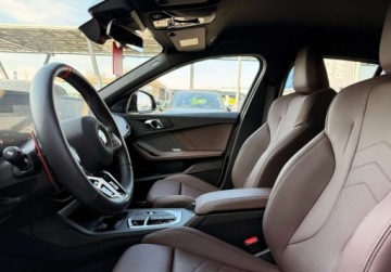 BMW Seria 1 F70 Hatchback M 2.0 M135 300KM 2025 BMW Seria 1 I wlasciciel M Sport 360 Gwarancja Bezwypadkowy FVAT23, zdjęcie 29