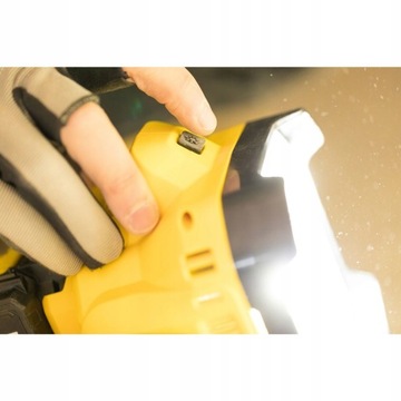 ФАРА STANLEY ФАРА LED 18V FMCL001B