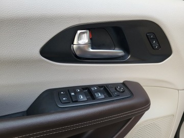 Chrysler Pacifica II 3.6 V6 291KM 2021 chrysler pacifica Touring L, Automat, Dokumentacja 7 Miejsc,2,xKlucz, zdjęcie 6