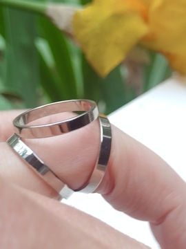 ciekawy oryginalny Pierścionek metalowy 17mm