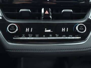 Toyota Corolla XII Sedan 1.5 VVT-i 125KM 2022 Toyota Corolla 1.5 VVT-i, Salon Polska, zdjęcie 11