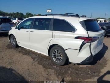 Toyota Sienna III 2021 Toyota Sienna XLE, 2021r. 2.5 Benzyna 189KM, zdjęcie 5