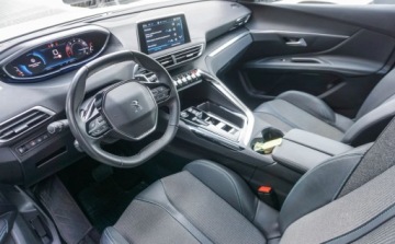 Peugeot 3008 II Crossover Facelifting  1.2 PureTech 130KM 2023 Peugeot 3008 Peugeot 3008 Allure Pack 1.2 130KM 1.2 Benzyna 130KM, zdjęcie 27