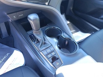 Toyota Camry IX Sedan 2.5 Hybrid Dynamic Force 218KM 2019 Toyota Camry 2.5 Hybrid Prestige CVT 2.5 Hybrid Pr, zdjęcie 31