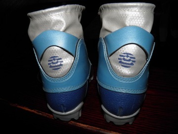 ДЕТСКИЕ БОТИНКИ ДЛЯ БЕГОВЫХ ЛЫЖ ALPINA FROST R 27