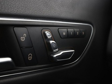 Mercedes CLA C117 Shooting Brake Facelifting 1.6 200 156KM 2017 Mercedes CLA 200 automat full LED navi panorama, zdjęcie 35