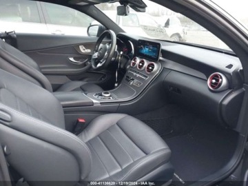 Mercedes Klasa C W205 2019 Mercedes-Benz Klasa C 2019 MERCEDES-BENZ C 300 2.0 Benzyna 255KM, zdjęcie 5