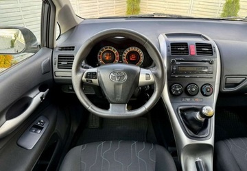 Toyota Auris I Hatchback 5d Facelifting 1.33 Dual VVT-i 101KM 2011 Toyota Auris Toyota Auris 1.33 VVT-i Terra 1.3 Benzyna 100KM, zdjęcie 5