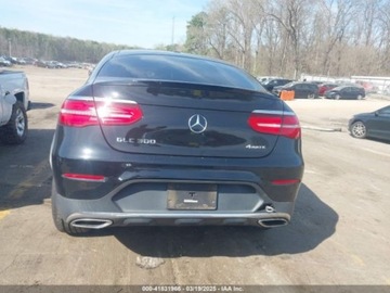 Mercedes GLC C253 2018 Mercedes-Benz GLC 300 4Matic 2018 2.0l 2.0 Benzyna 241KM, zdjęcie 3