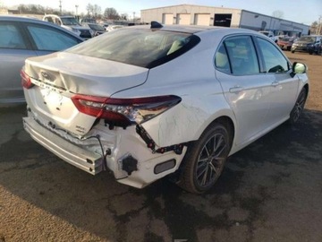 Toyota Camry IX 2022 Toyota Camry 2022, 2.5L, 4x4, XLE, od ubezpieczalni 2.5 Benzyna 202KM, zdjęcie 2