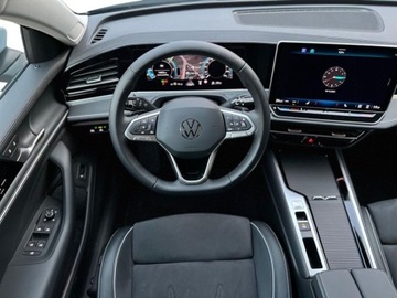 Volkswagen Passat B8 Variant Facelifting 2.0 TDI SCR 150KM 2024 Volkswagen Passat VW Passat 2.0 TDI 150KM DSG Variant Elegance IQ.Light, zdjęcie 25