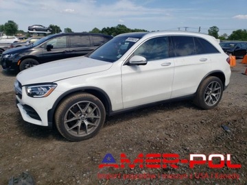 Mercedes GLC C254/X254 2022 Mercedes-Benz GLC 300 4Matic 2022, Pakiet AMG, od ubezpieczalni 2.0 Benzyna, zdjęcie 1