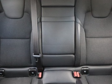 Volvo V90 II Kombi 2.0 D4 190KM 2016 Volvo V90 D4 AWD, 187 KM, 4X4, Automat, Skóra, zdjęcie 9