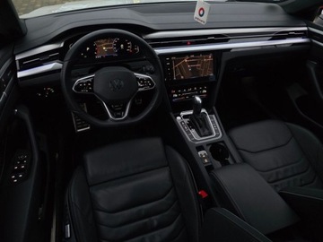 Volkswagen Arteon Fastback Facelifting 2.0 TSI 190KM 2023 Volkswagen Arteon 2.0TSI 190KM R-Line DSG FV23 DCC skory Nappa Hak Pakiety, zdjęcie 32